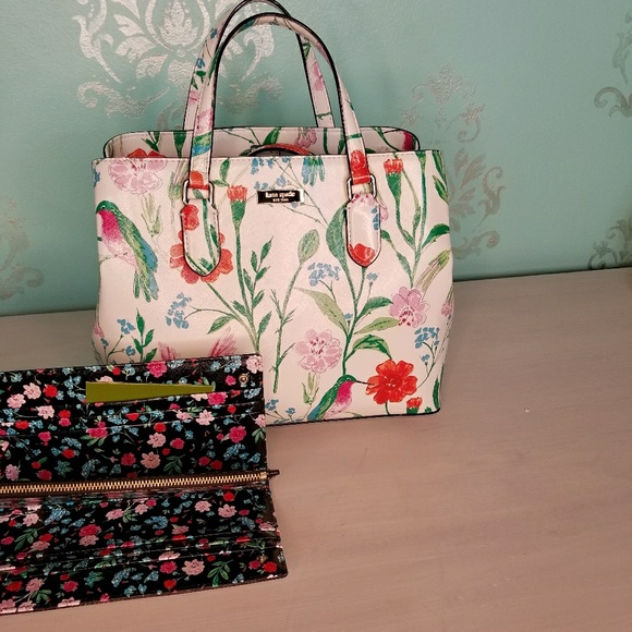 SOLD SOLD SOLD Kate Spade Handbag and Wallet - Picture 3 of 8